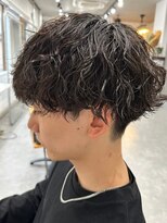 フゥ 宇都宮(FeU)&nbsp;波巻きスパイラルパーマツイストパーマメンズマッシュパーマ