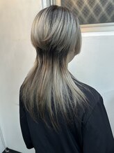 ヴェルデ(Verde) ロングウルフ デザインカラー ウルフカット ケアブリーチ