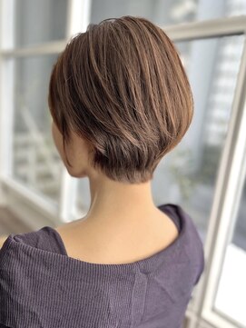 ミリア(MILIA) 20代30代40代/くびれ大人ショート