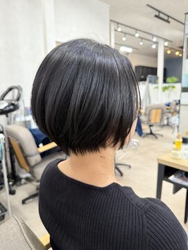 エモ(emo) ショートボブ