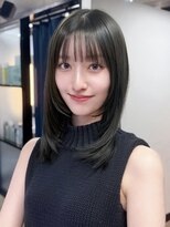 ハウス 表参道(HUIS)&nbsp;ストレートミディアムレイヤー×オリーブグレー暗めカラー