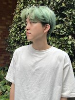 ベンジー 中目黒店(benji)&nbsp;刈り上げなしセンターパート×キミドリカラー