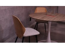 カフェのような落ち着いた空間で、ドリンクメニューも充実。