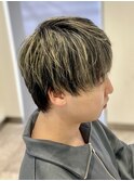 【相模大野カラー】立体感際立つメッシュショート