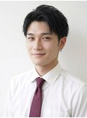 無造作ナチュラルアップバングショートでビジネス清潔感◎
