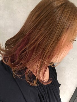 アンククロス 表参道(ANKH CROSS) ライトベージュ×ウォームレッド