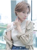 大人クールニュアンスカールショート