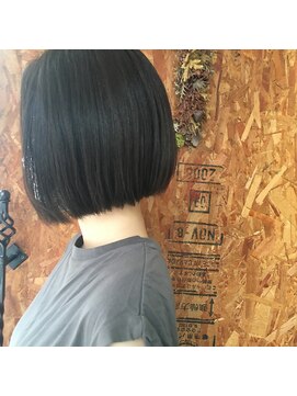 ビュート ヘアー ジョージ(Beaut Hair GEORGE) 30代40代の魅力を引き出す色気ボブ　ストレート　前髪なし