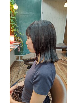 カラフル ヘアー(Colorful hair) 切りっぱなしミディアム★