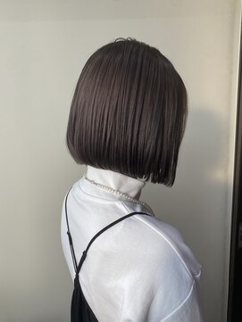 エイミー(Aimee) Aimee ダークアッシュ×ツヤボブ