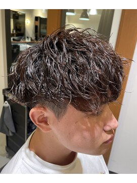 フリーク バーバーショップ 都島店(FREAK BARBER SHOP) やり過ぎない無造作ツイストスパイラルパーマショートマッシュ