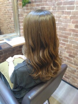 モニカ 鶴ヶ峰店(Monica) 大人かわいいオリーブカラー