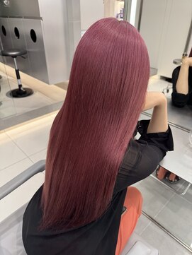 アールプラス 新宿(ar+) ピンクカラー