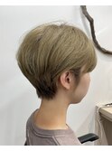 コンパクトショート耳掛けショートマッシュショート前髪あり小顔