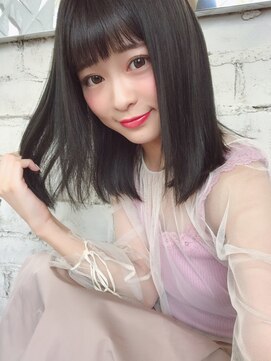 ミラレスカ 栄(MIRA RESCA) ミラレスカ 前髪パッツンの暗髪切りっぱなしボブbyウラタニ