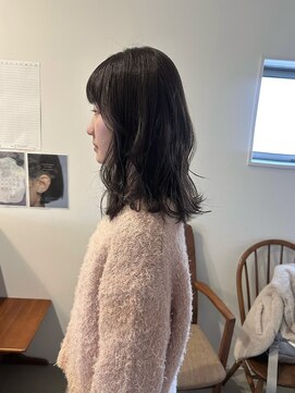 デン(den) ふんわりレイヤー ダークグレージュ