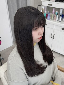 レヴィア(REVIA) レイヤーカット髪質改善トリートメント前髪カット縮毛矯正