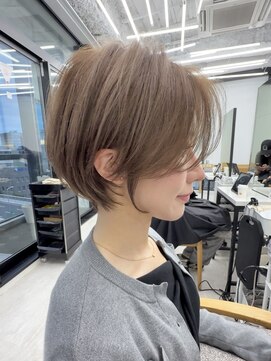 ビューナゴヤ 名駅(VIEW NAGOYA) 丸顔/ミニウルフ/チェリーブラウン/ショートボブ
