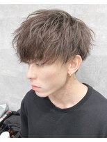 アンダーバーホワイト(_white)&nbsp;無造作マッシュヘア