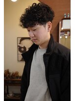 エディ(Edy)&nbsp;メンズパーマスペインカールマッシュ刈り上げ外国人風眉毛カット