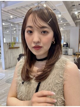 リコバイアフロート(riko by afloat) レイヤーカット/ウザバング/オリーブベージュ