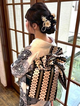 グランマ ママ(GRANDMA MAMA)の写真/【熟練の技】苦しくないのに着崩れしにくい、プロの着付け◎大切な一日を、一番美しい姿で心地よく！