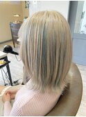 ホワイトベージュ×水色デザインカラー
