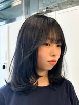 アリュウル 表参道(ALLURE) ミディアムレイヤー/ブルーブラック/ワンカールレイヤー 佐藤