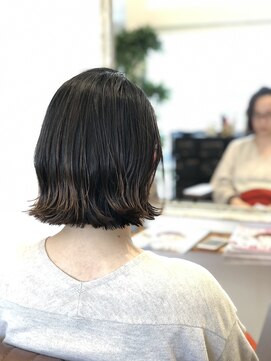 サロンドステージフォーヘアー(salon de stage for hair) グレージュ外はねボブ♪