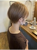 【天神今泉loty】透明感ミルクティアッシュ×タイトなショート