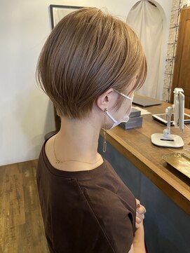 ロティー(loty) 【天神今泉loty】透明感ミルクティアッシュ×タイトなショート