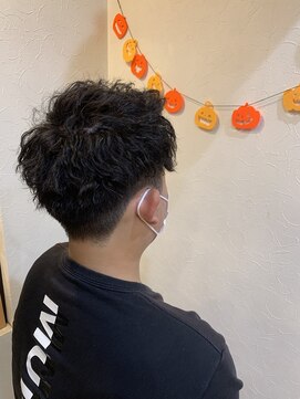 ヘアークラブワイズ(Hair Club Yz) 〈ツイストスパイラルパーマ〉