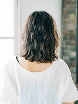 フローラビューティーヘアー(Flora Beauty Hair)&nbsp;ミディアムウェーブ/20代/30代/40代/50代/岡山/表町