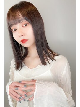 キラク(kirak) 透明感カラーのミディアムスタイル