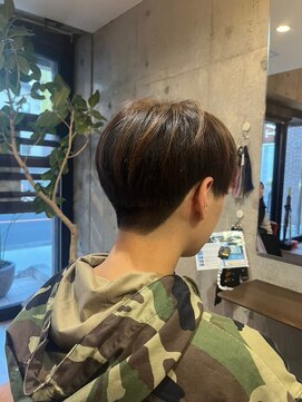 ヘアーアンドメイク ファット(Hair&Make PHAT) ワックスなし爽やかふんわりショートカット