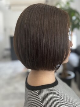 スワッグ(SWAG)の写真/ただ染めるだけではなく、一人ひとりに合わせたオーダーメイドカラーで艶感・透明感のある色味が叶う♪
