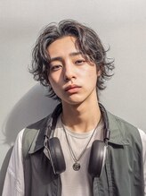 ウィロー(WILLOW)&nbsp;【WILLOW京橋】ミディアムウルフ×サーフカール(WILLOW京橋)