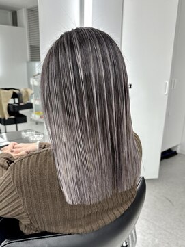 シック(CHIC) バレイヤージュ白髪ぼかしケアブリーチダブルカラー盛岡