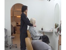 ファブ(fab.)の雰囲気（髪質や履歴を見極め最適な施術をご提案します♪）