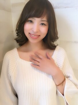 アロハララ(ALOHA LaLa) ALOHALaLa☆大人かわいいミルクティーカラーのふわミディ