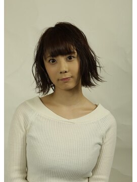 クールドセリエ 新宿南口店(Coeur de cellier) 外ハネショートボブ