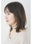 大人可愛い似合わせカット暗髪外ハネミディアム
