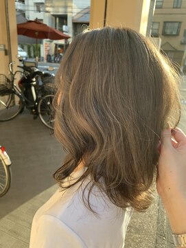 ロカリタ キョウト 四条大宮店(ROCAReTA kyoto) グレージュ