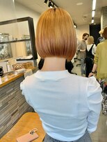 ロット 横浜(lot)&nbsp;ぱつっとボブ/ショートボブ/グラデーションカラー[横浜駅]