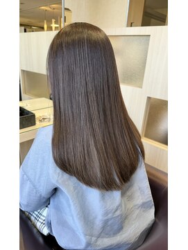 レーブバイファースト(reve by first) ナチュラルストレートヘア