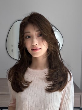 ミンクスオーバー(MINX OVER) イメチェン/似合わせカット/グレージュブラウン／大手町