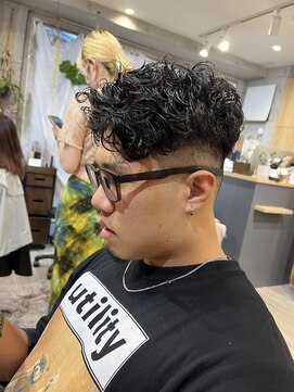 マノハル(MANOHARU) フェード/バーバー/スパイラルパーマ