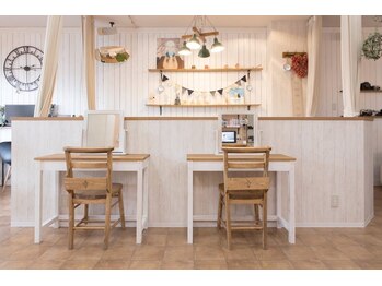 エスハウス(S HOUSE)の写真/いつでもお得なクーポンをご用意♪毎月のメンテナンスもお得に通えるから、いつでも綺麗なスタイルが続く！