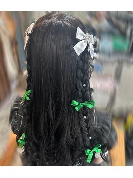 アイビー 新宿(IVY) 三つ編みハーフツイン