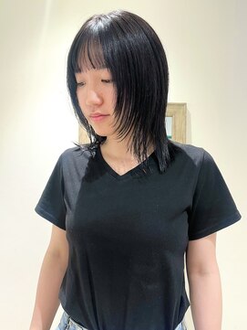 エミス バイ メルト 吉祥寺(emis by melt) 【吉田江梨】顔周りレイヤー透明感カラー大人可愛い前髪カット